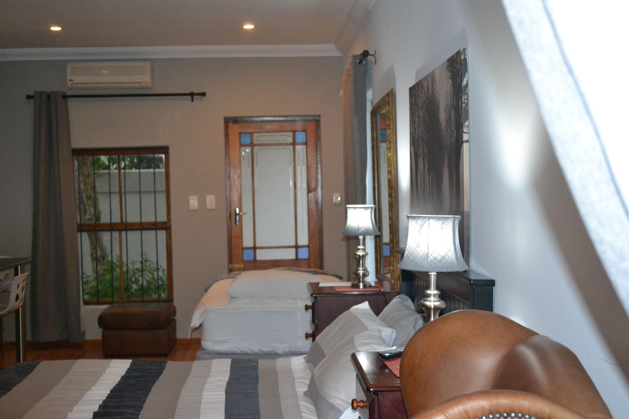 A Smart Stay Apartments Somerset West Eksteriør bilde