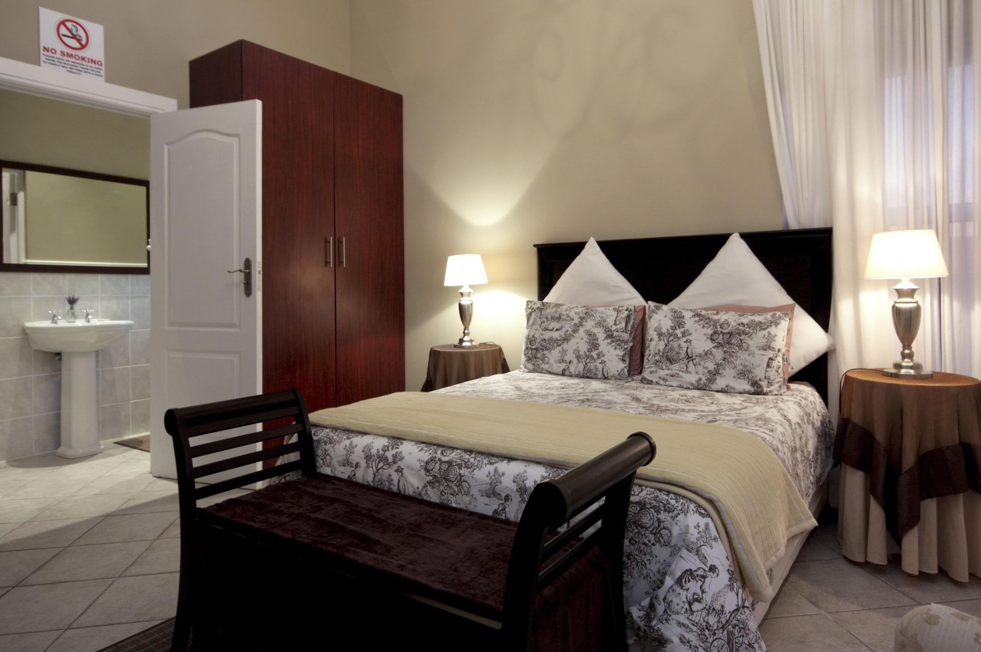 A Smart Stay Apartments Somerset West Eksteriør bilde